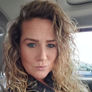 Meet your Posher, Roxanne